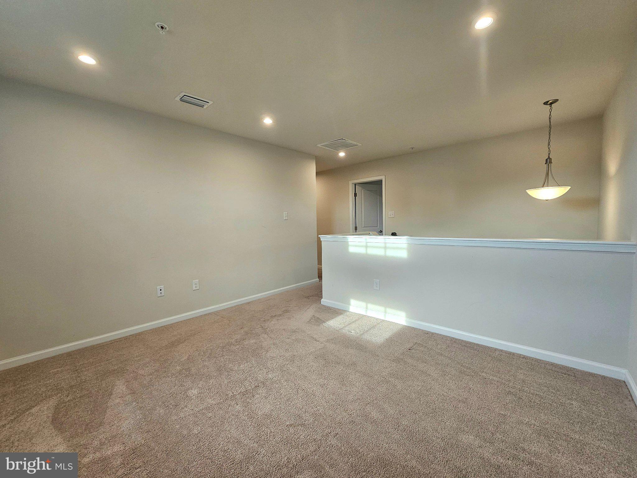 WOOD CREEK GOLF COMM - Residential