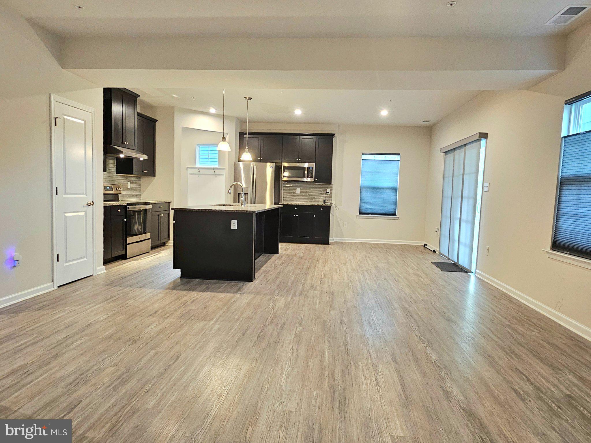 WOOD CREEK GOLF COMM - Residential