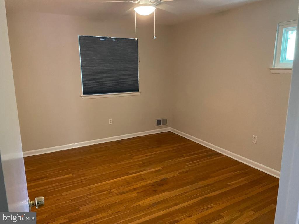 KEMP MILL ESTATES - Residential Lease