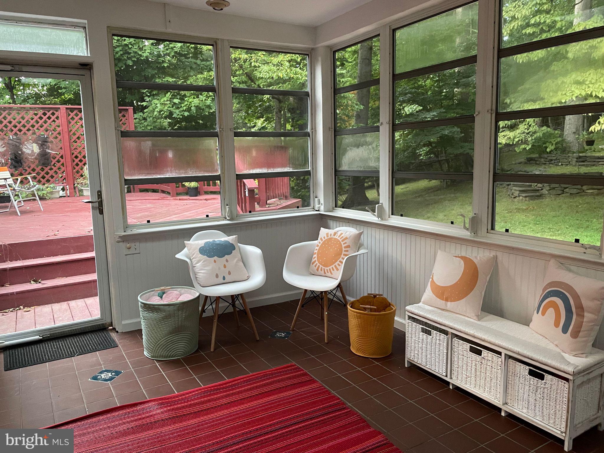 KEMP MILL ESTATES - Residential Lease