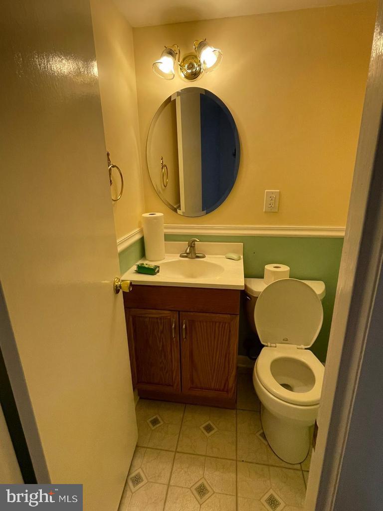 KEMP MILL ESTATES - Residential Lease