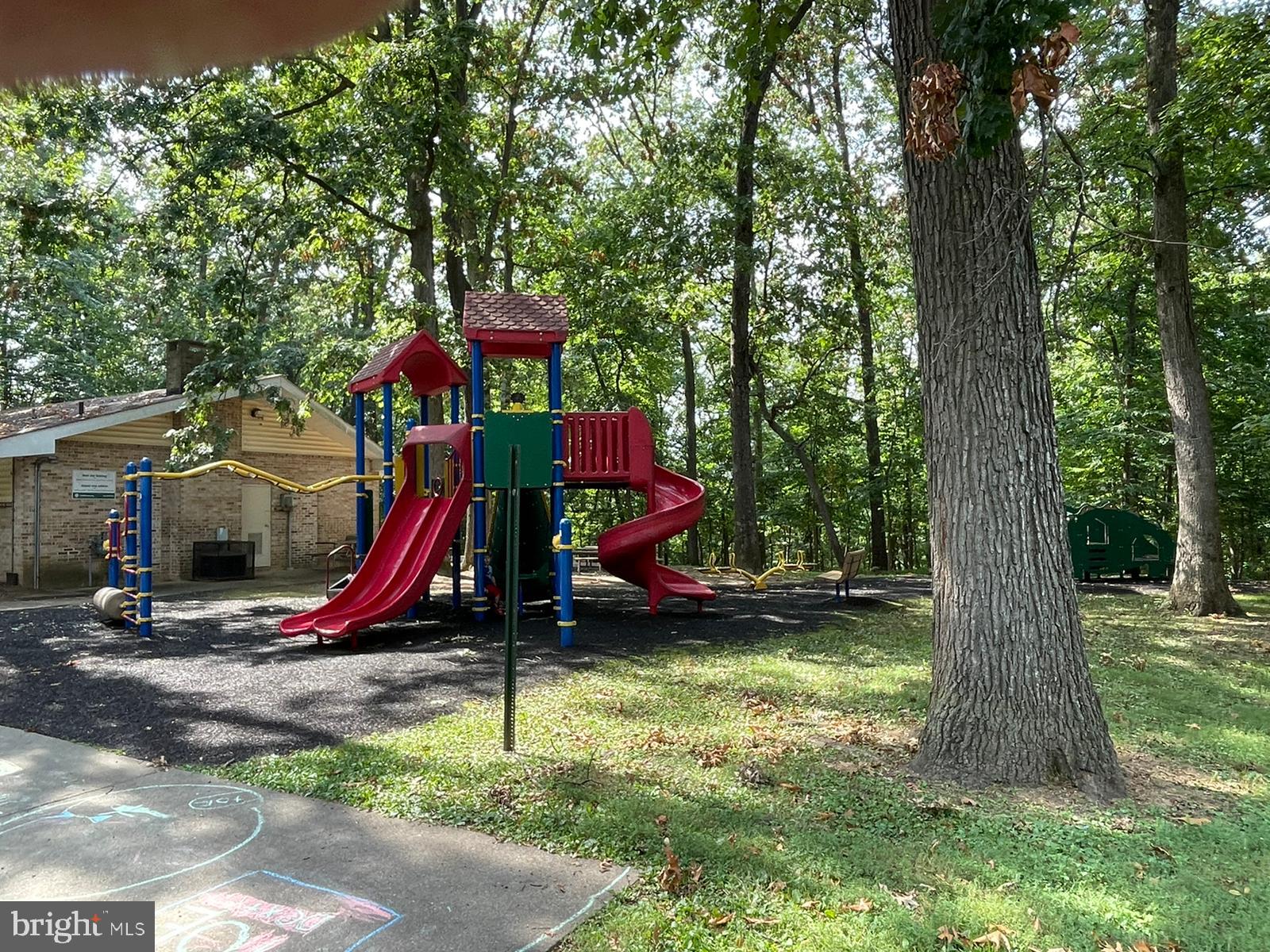 KEMP MILL ESTATES - Residential Lease