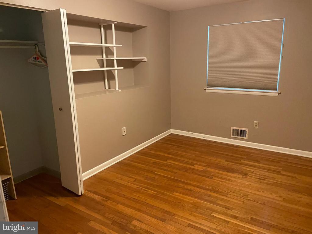 KEMP MILL ESTATES - Residential Lease