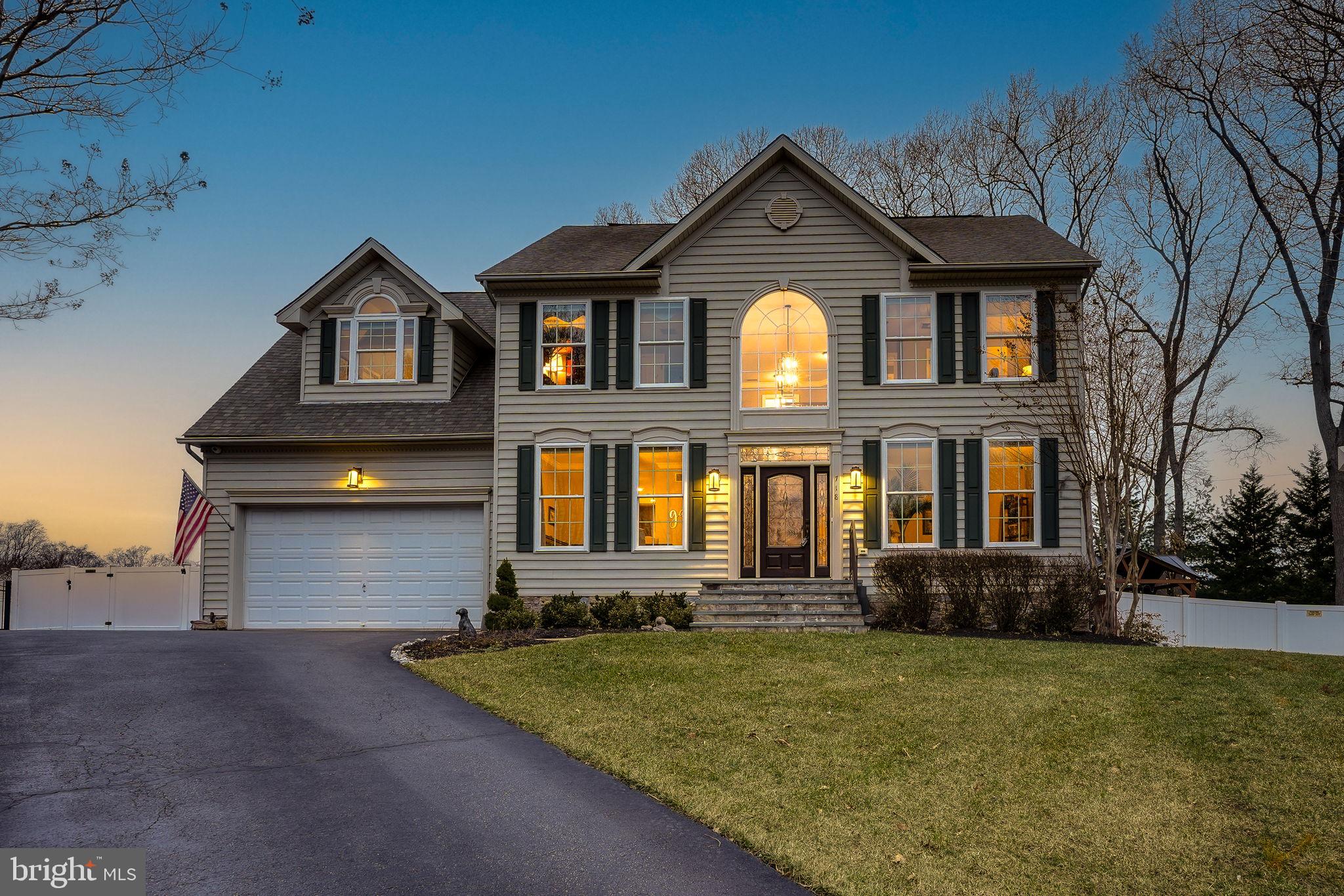 PASADENA MANOR - Residential