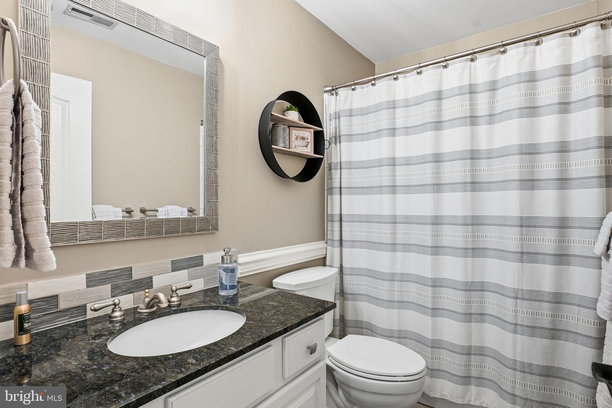 PASADENA MANOR - Residential