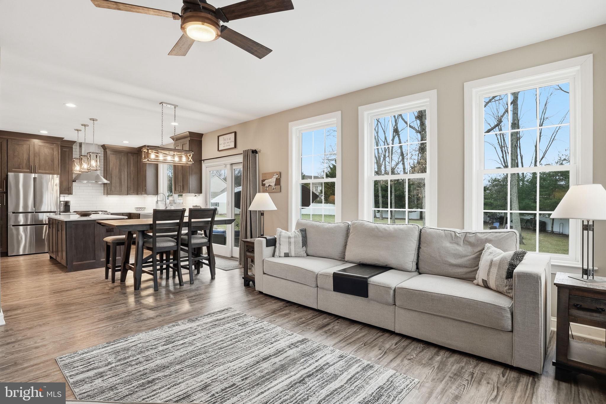 PASADENA MANOR - Residential