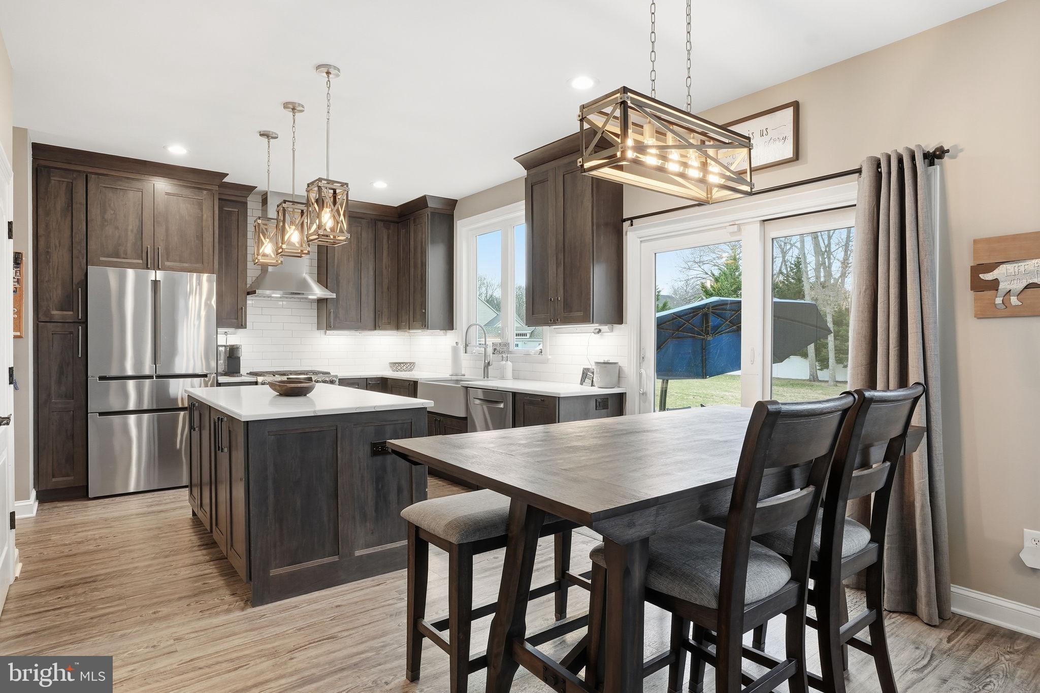 PASADENA MANOR - Residential