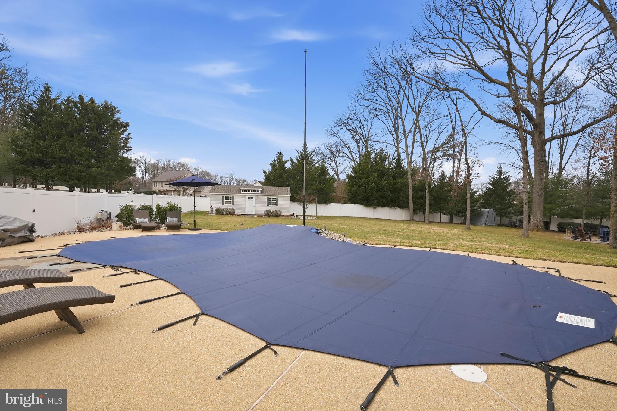 PASADENA MANOR - Residential