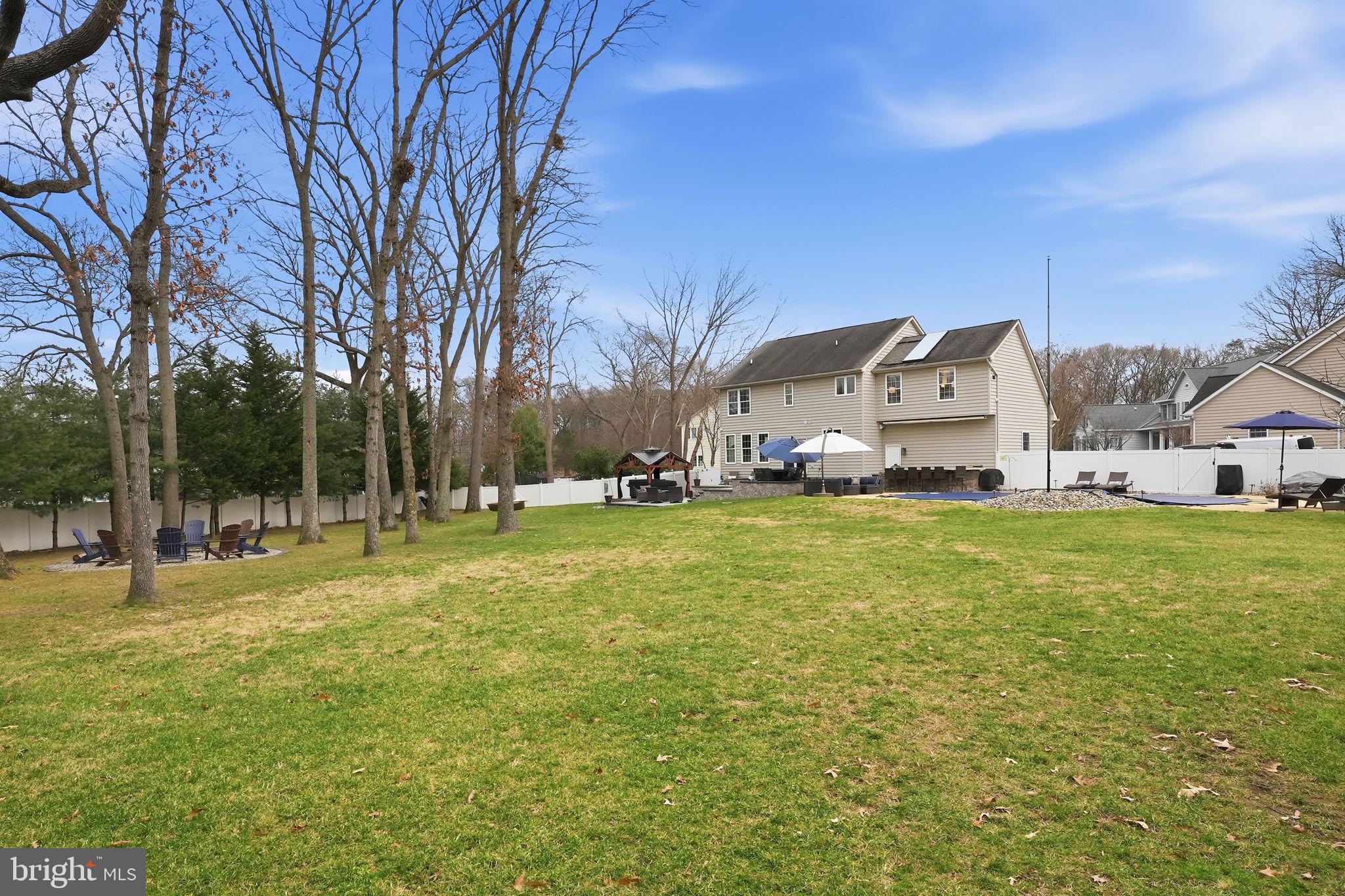 PASADENA MANOR - Residential