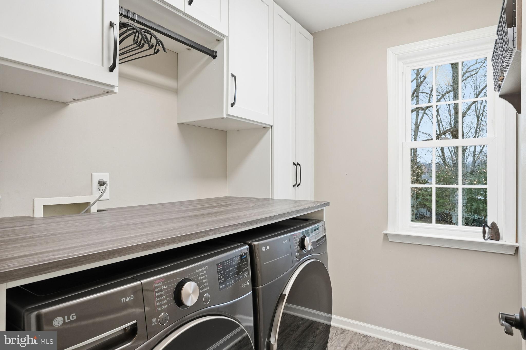 PASADENA MANOR - Residential