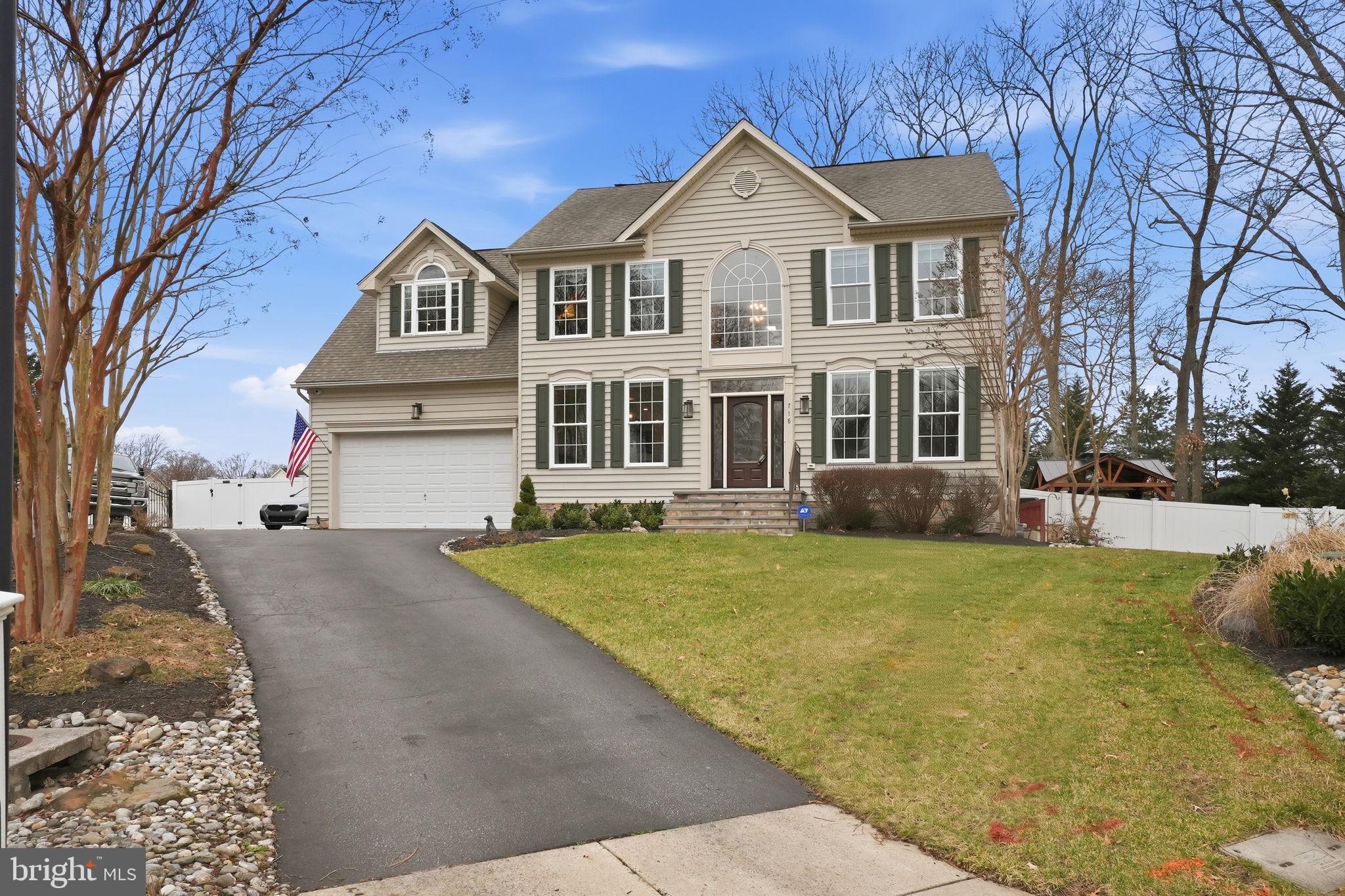 PASADENA MANOR - Residential