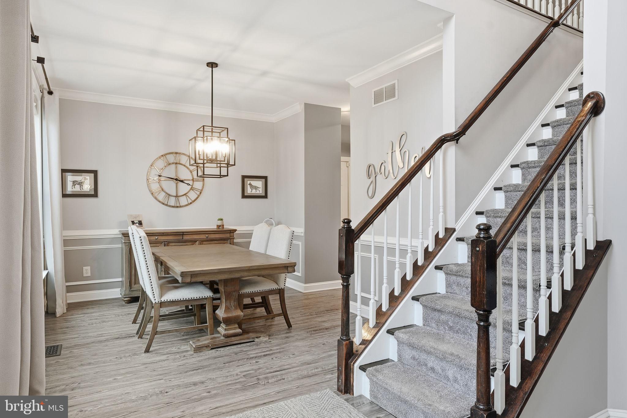 PASADENA MANOR - Residential