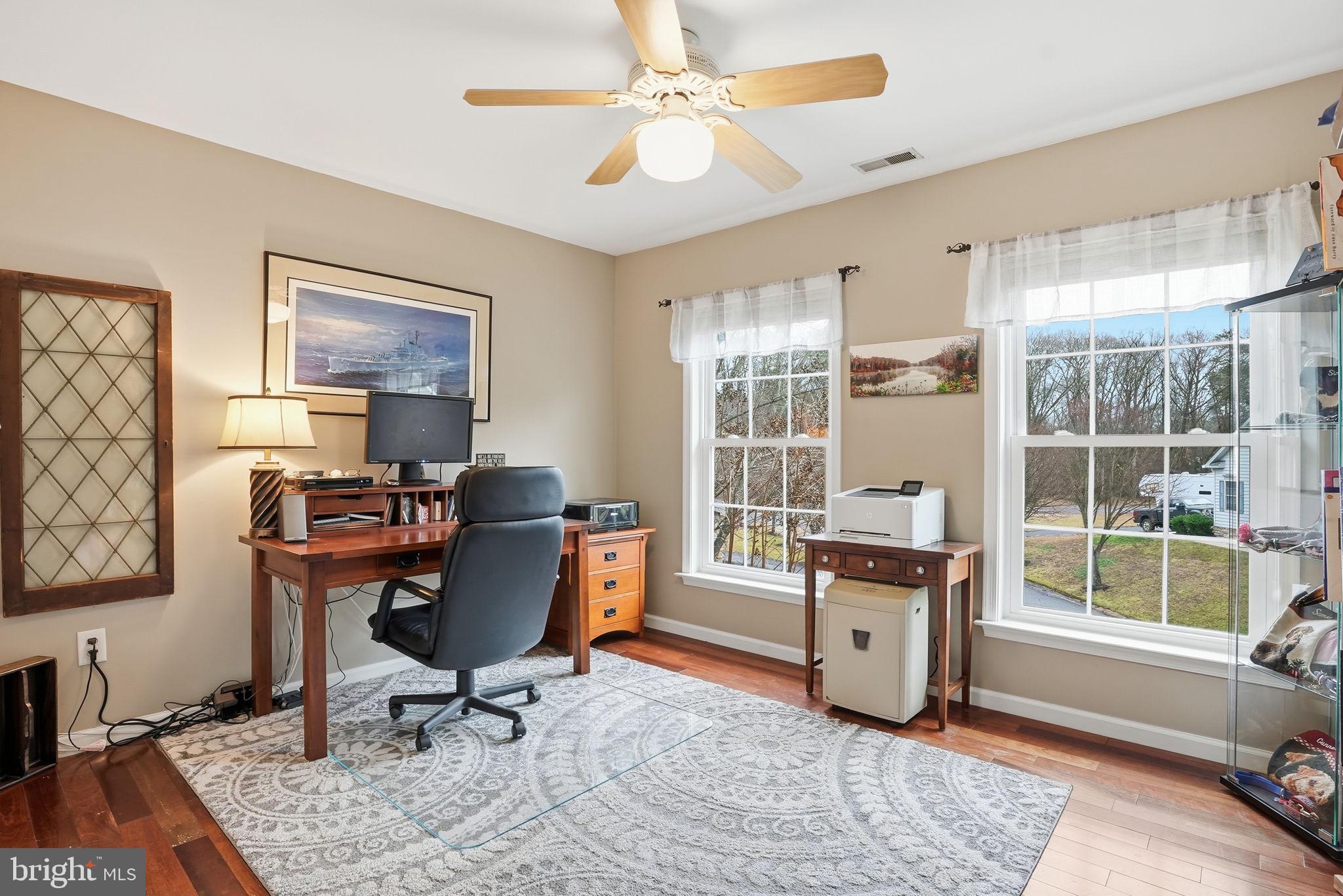 PASADENA MANOR - Residential