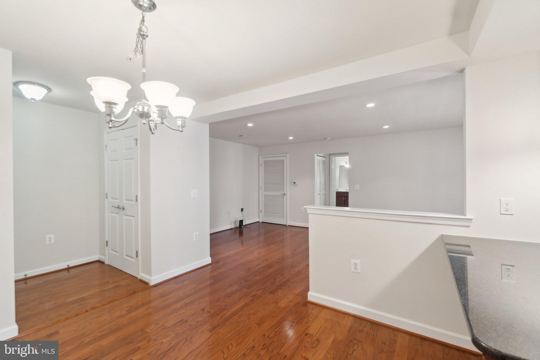 WEST VILLAGE OF SHIRLINGTON - Residential Lease