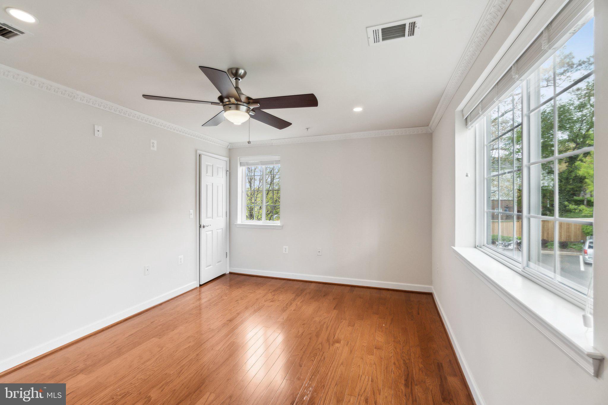 WEST VILLAGE OF SHIRLINGTON - Residential Lease