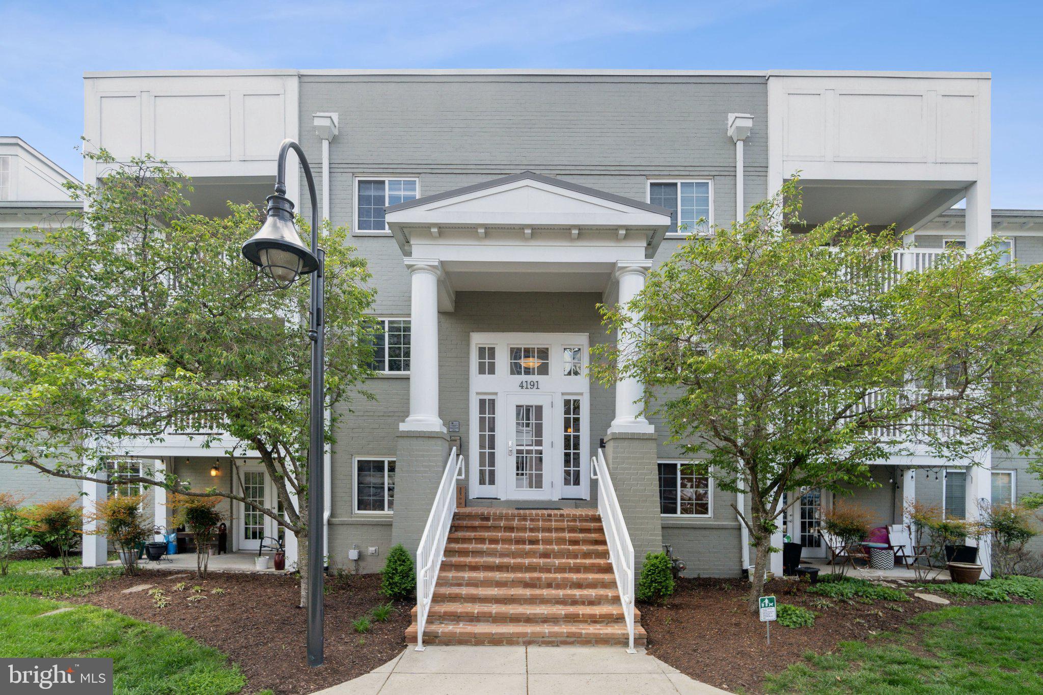 WEST VILLAGE OF SHIRLINGTON - Residential Lease