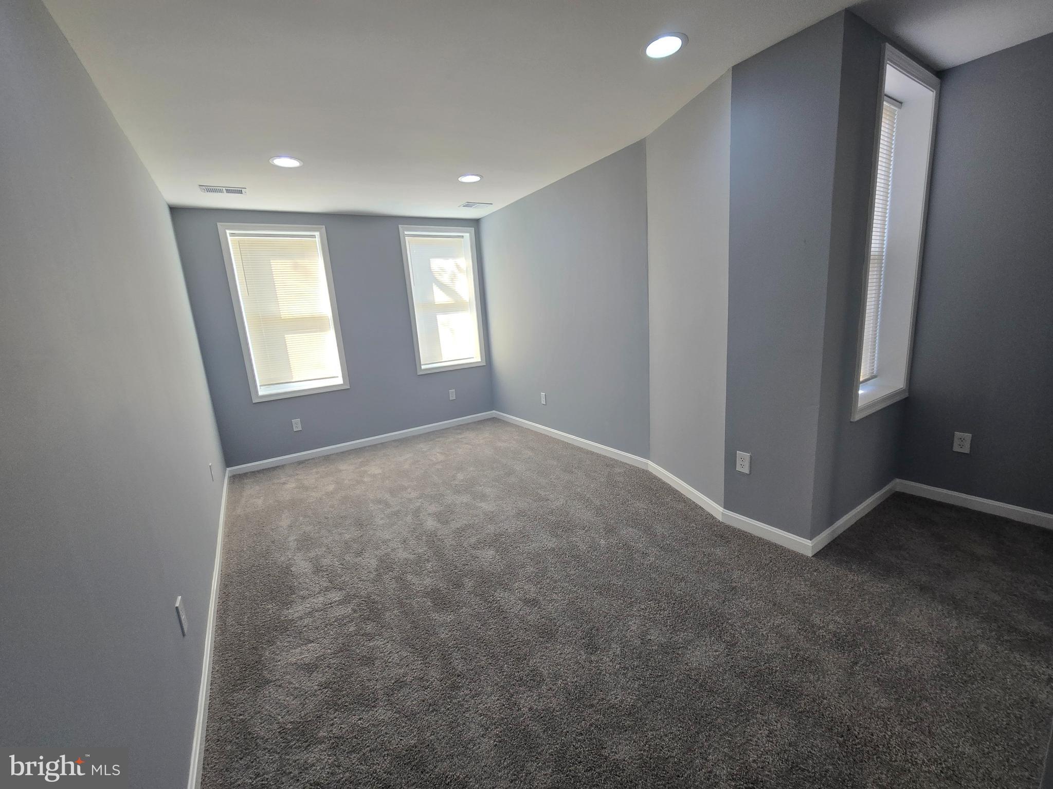 MONDAWMIN - Residential