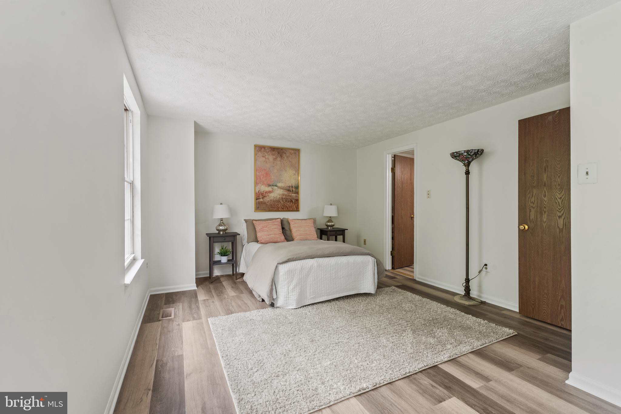 RIDGEDALE MEWS - Residential