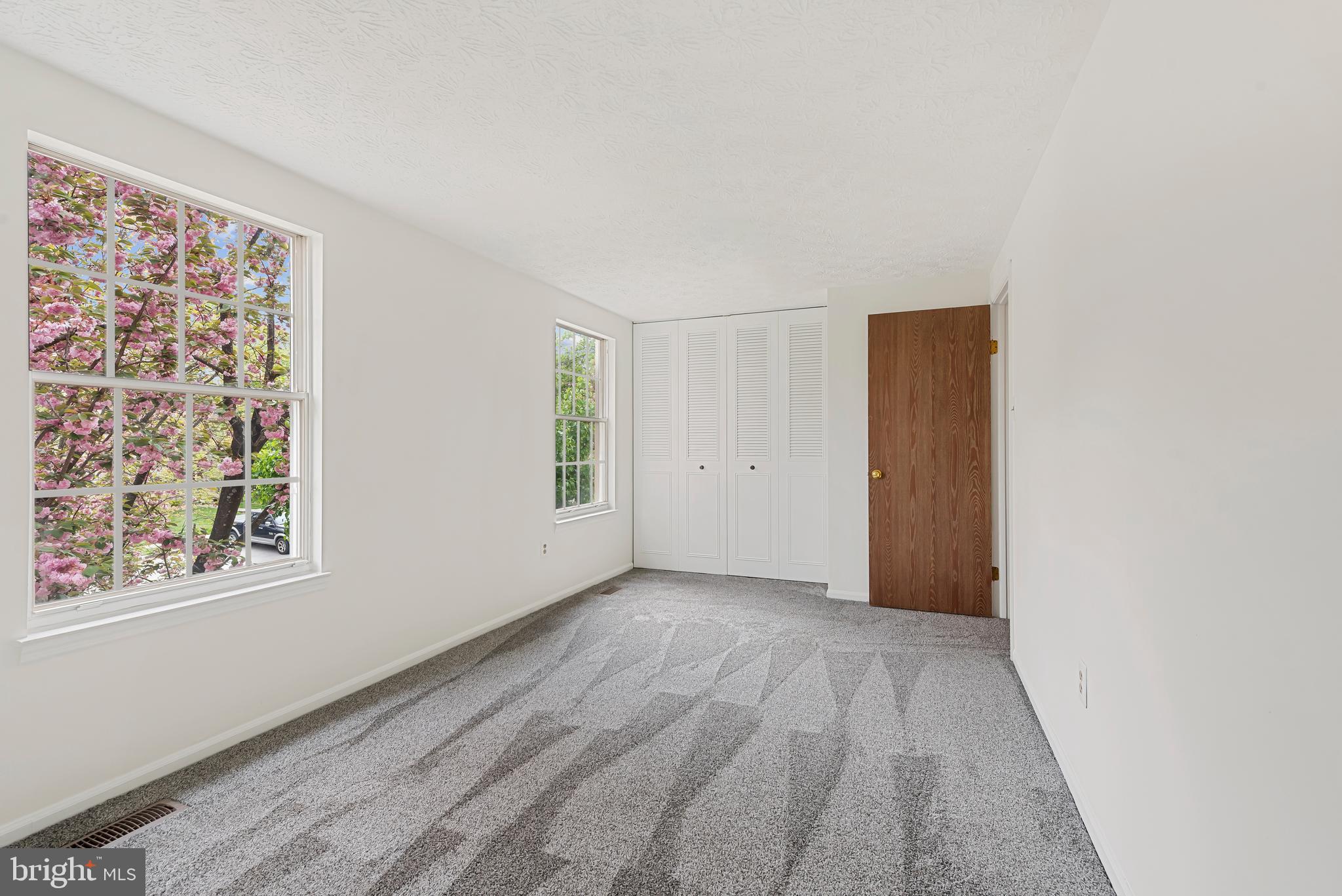 RIDGEDALE MEWS - Residential