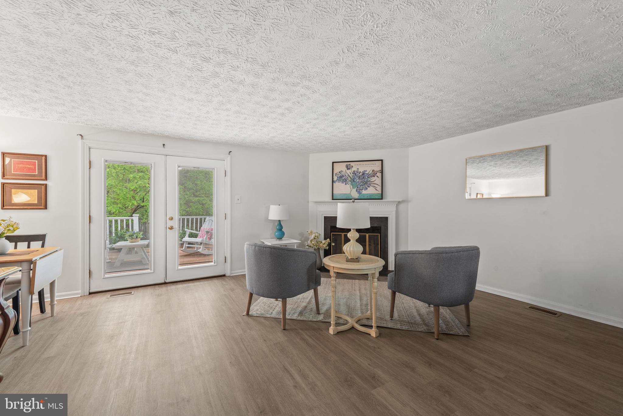 RIDGEDALE MEWS - Residential