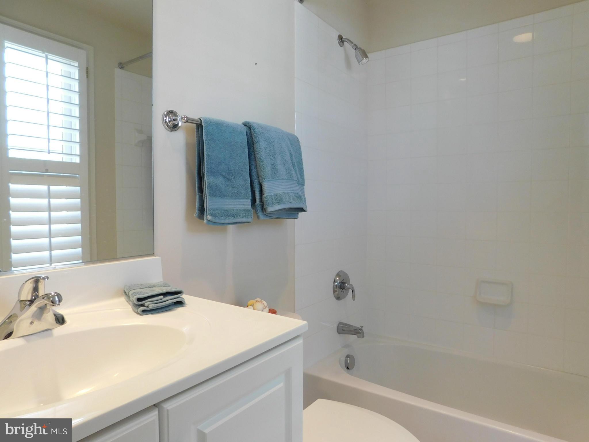 POTOMAC GREENS - Residential Lease