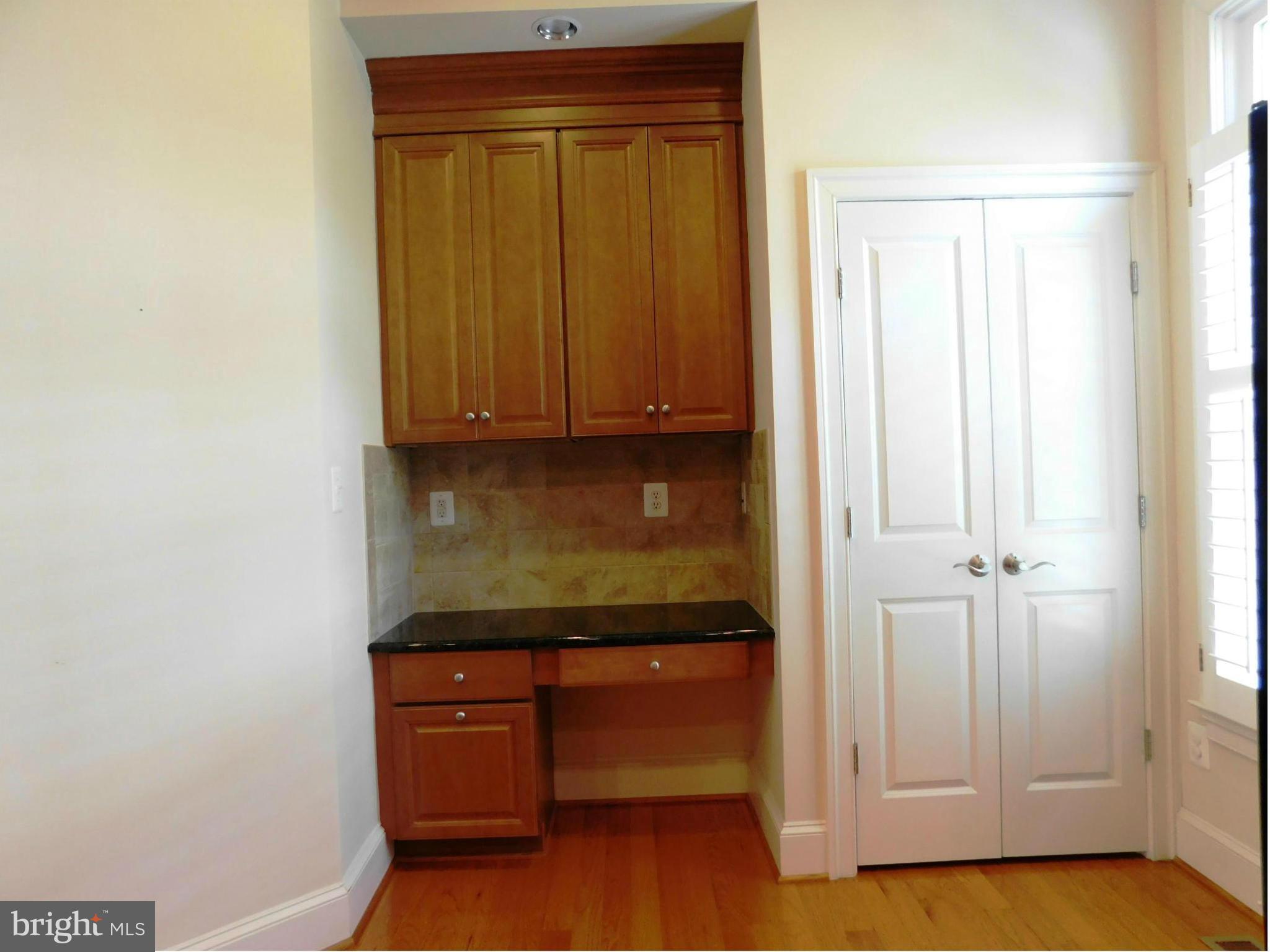 POTOMAC GREENS - Residential Lease