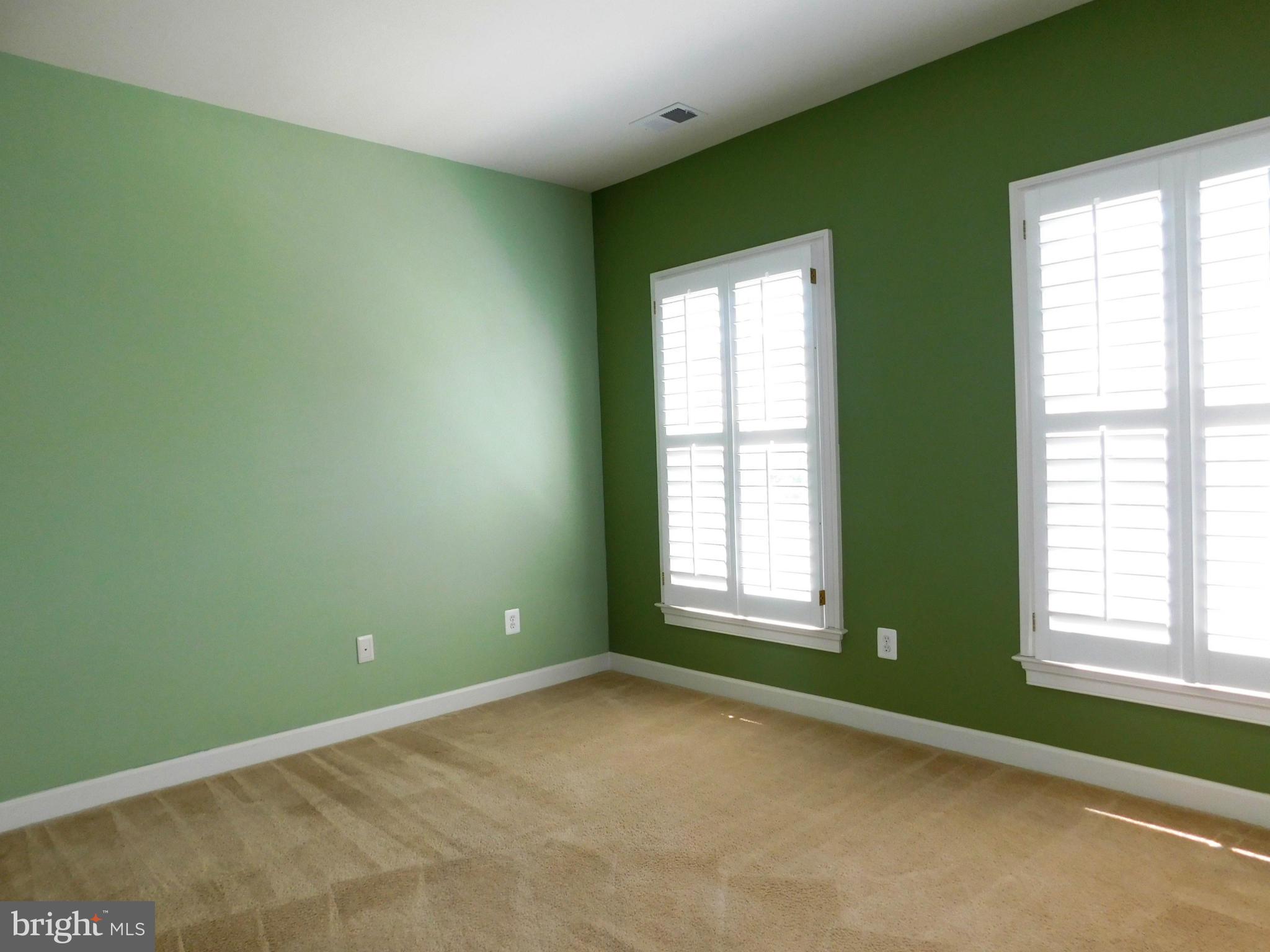 POTOMAC GREENS - Residential Lease