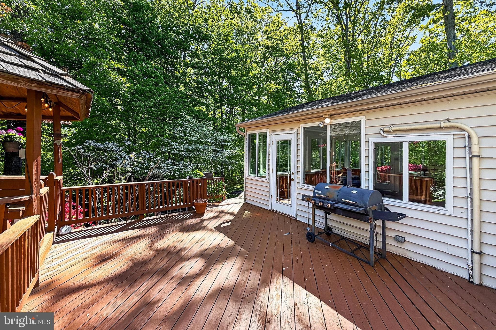 FAIRFAX STATION - Residential