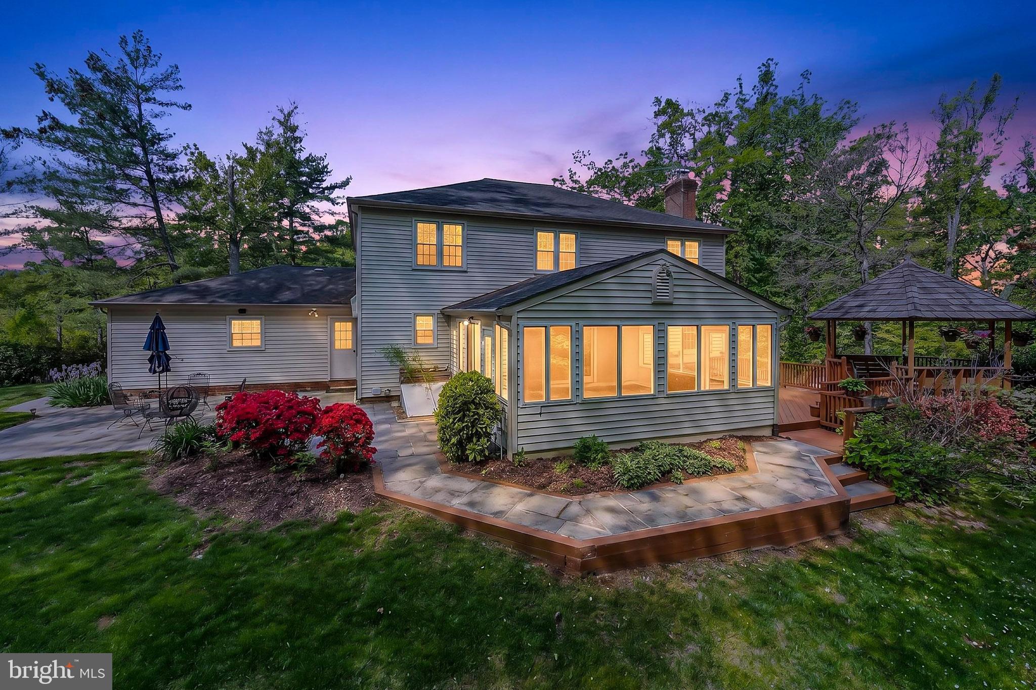 FAIRFAX STATION - Residential