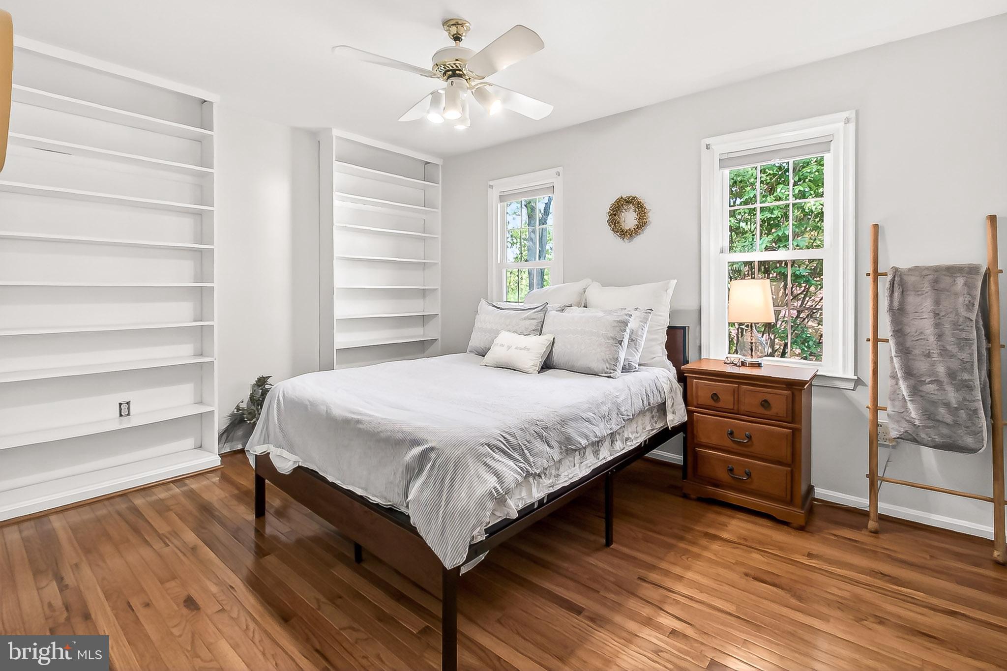 FAIRFAX STATION - Residential