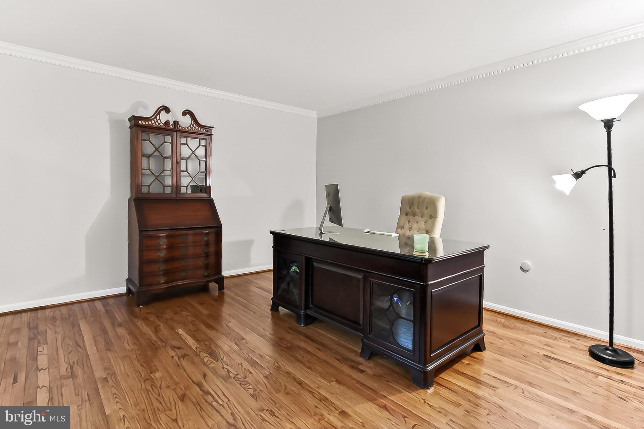 FAIRFAX STATION - Residential