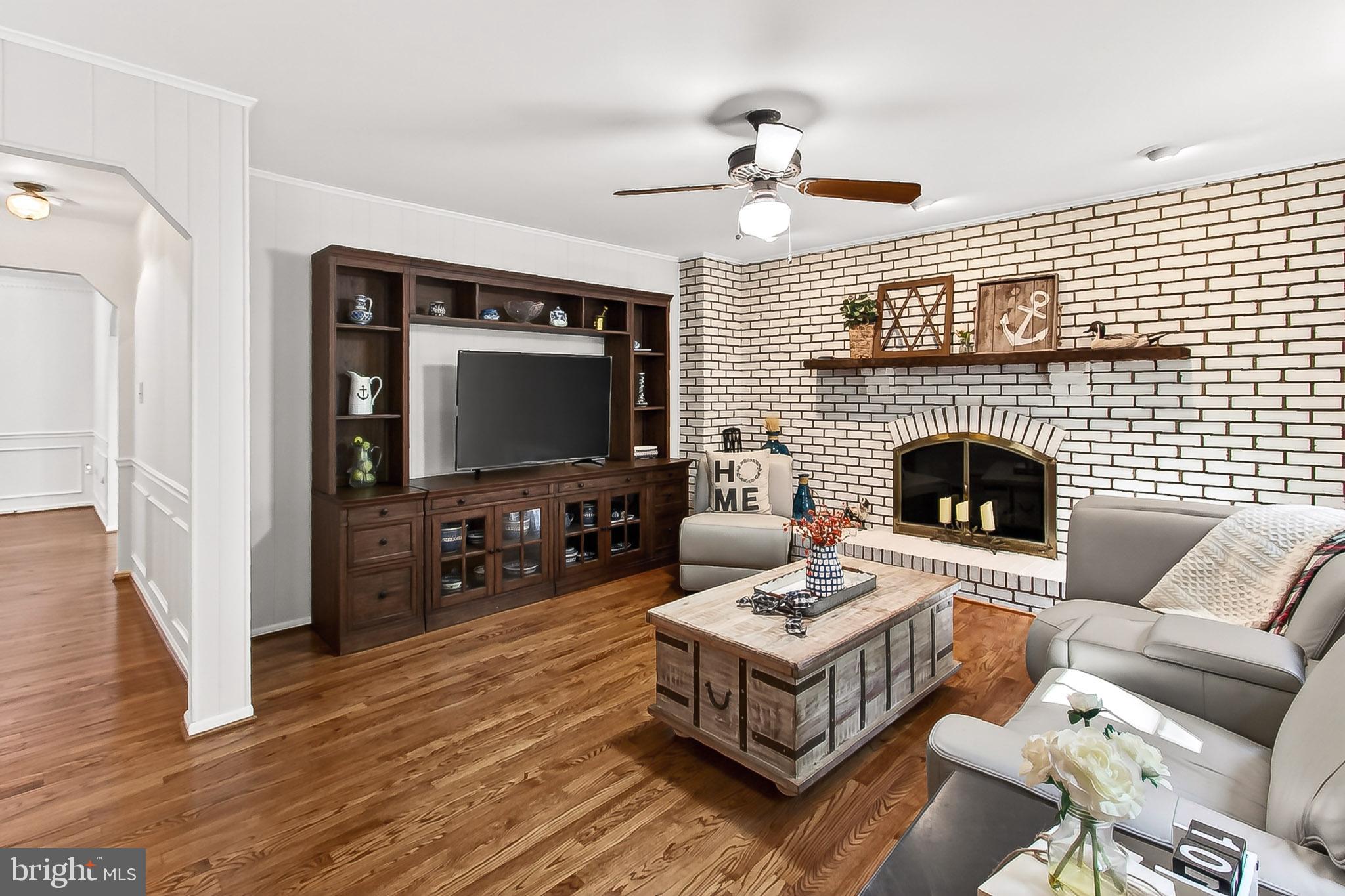 FAIRFAX STATION - Residential