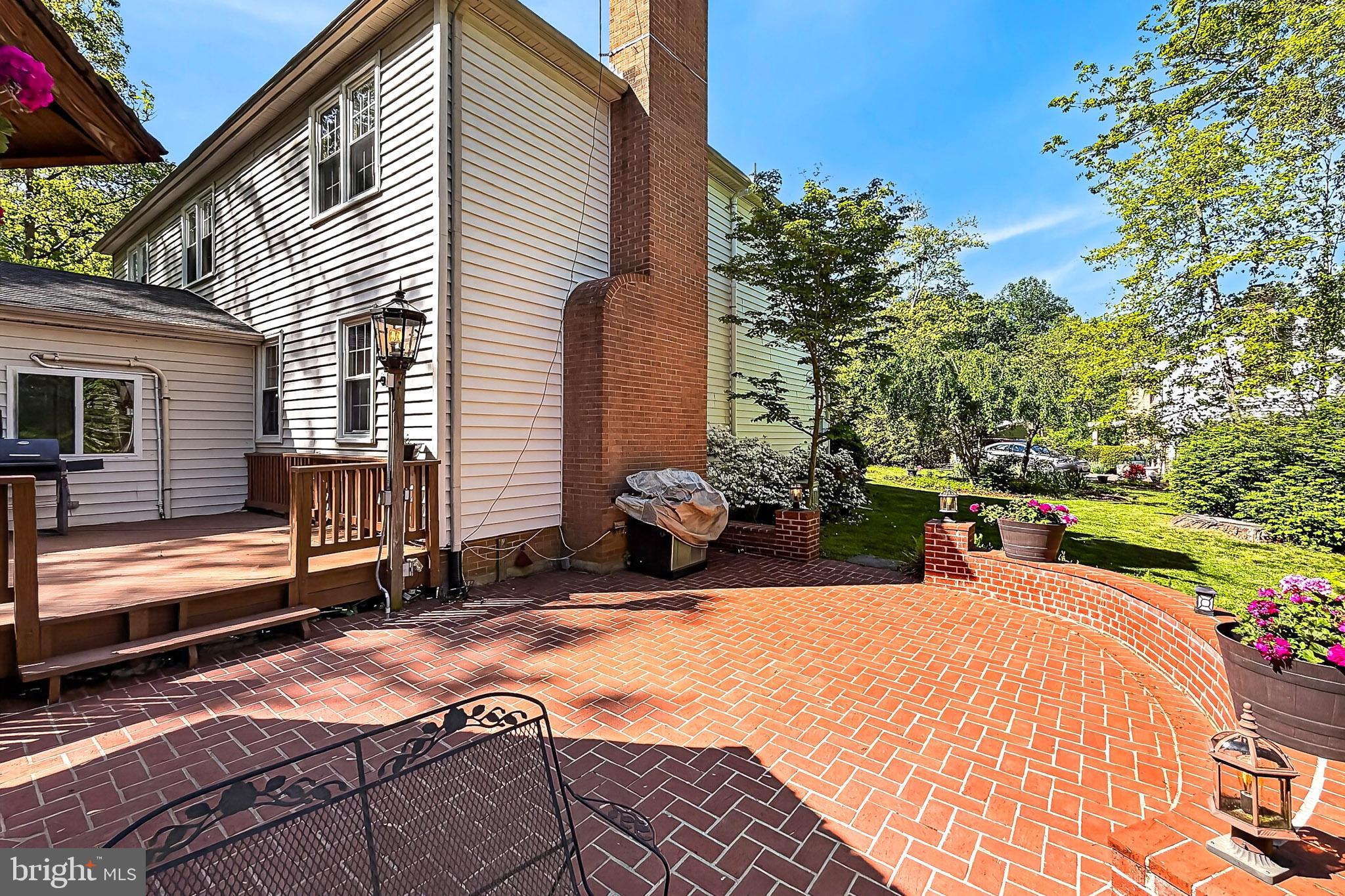 FAIRFAX STATION - Residential