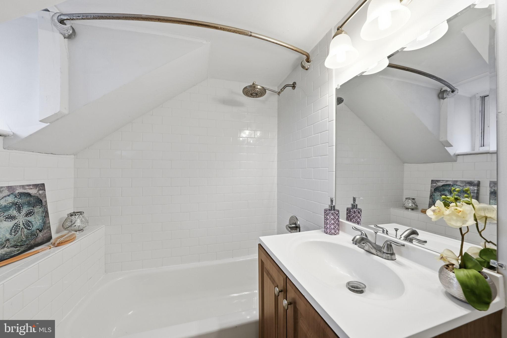 MOUNT RAINIER - Residential