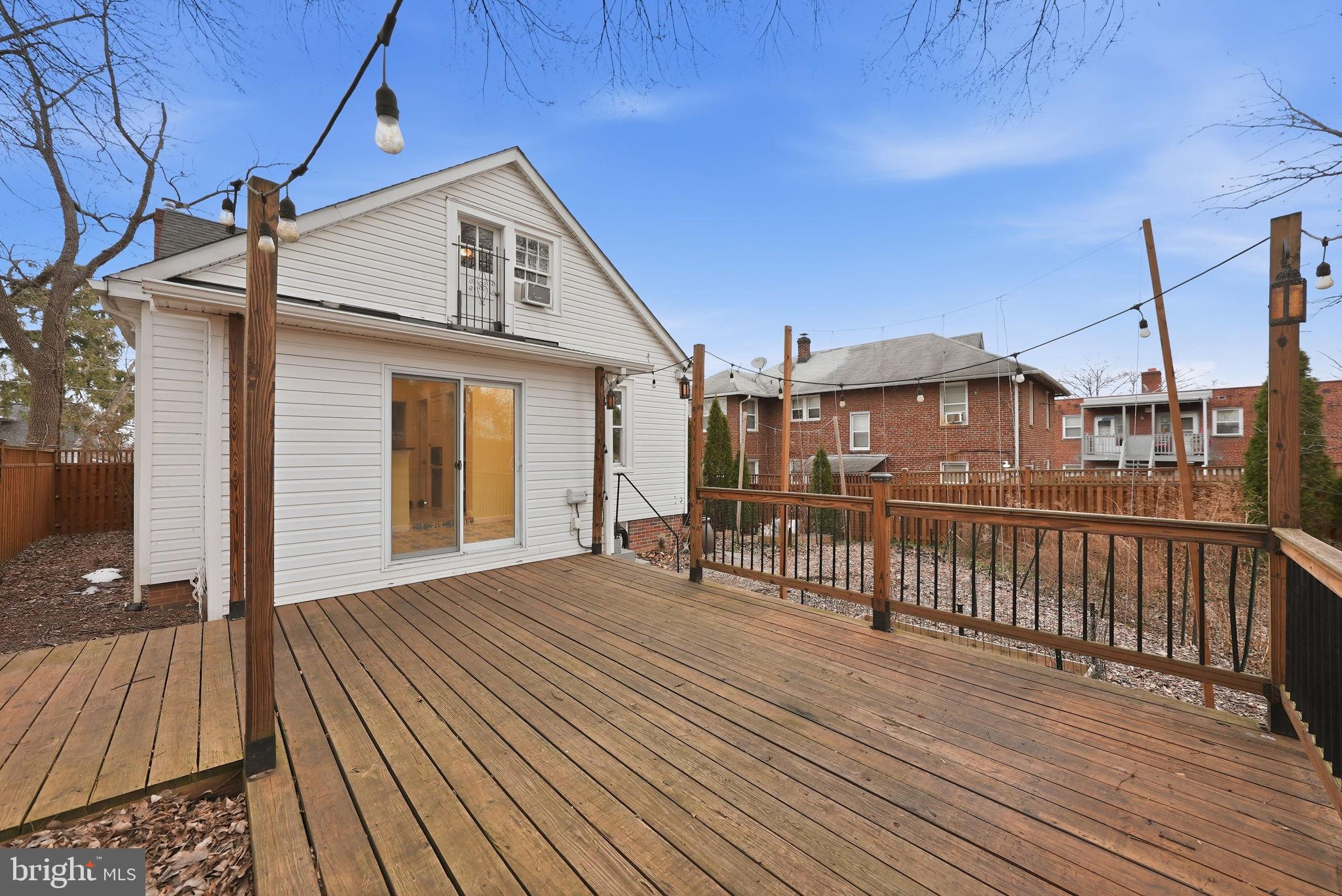 MOUNT RAINIER - Residential