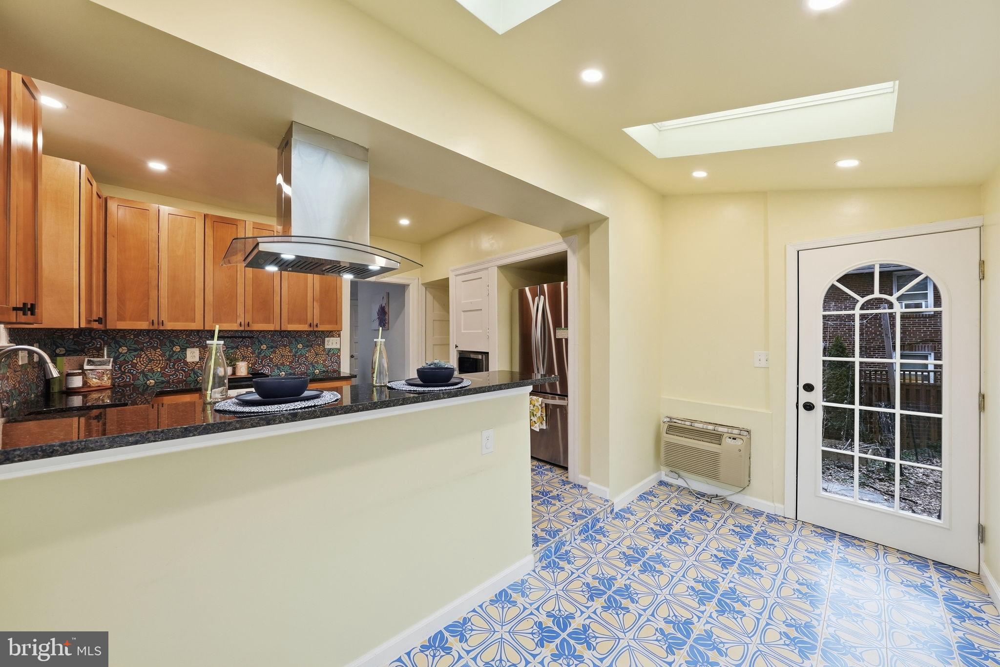 MOUNT RAINIER - Residential