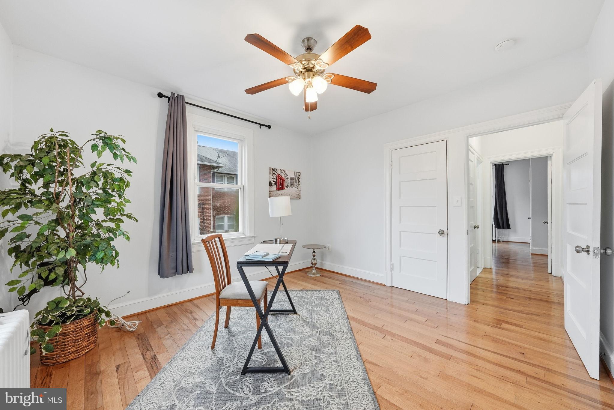 MOUNT RAINIER - Residential