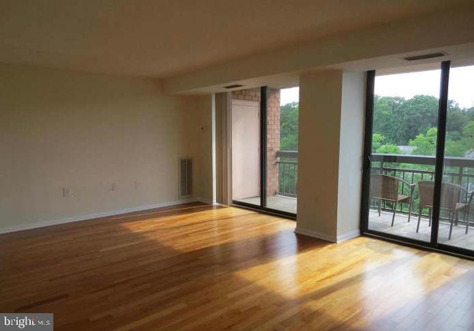 RENAISSANCE AT TYSONS - Residential Lease