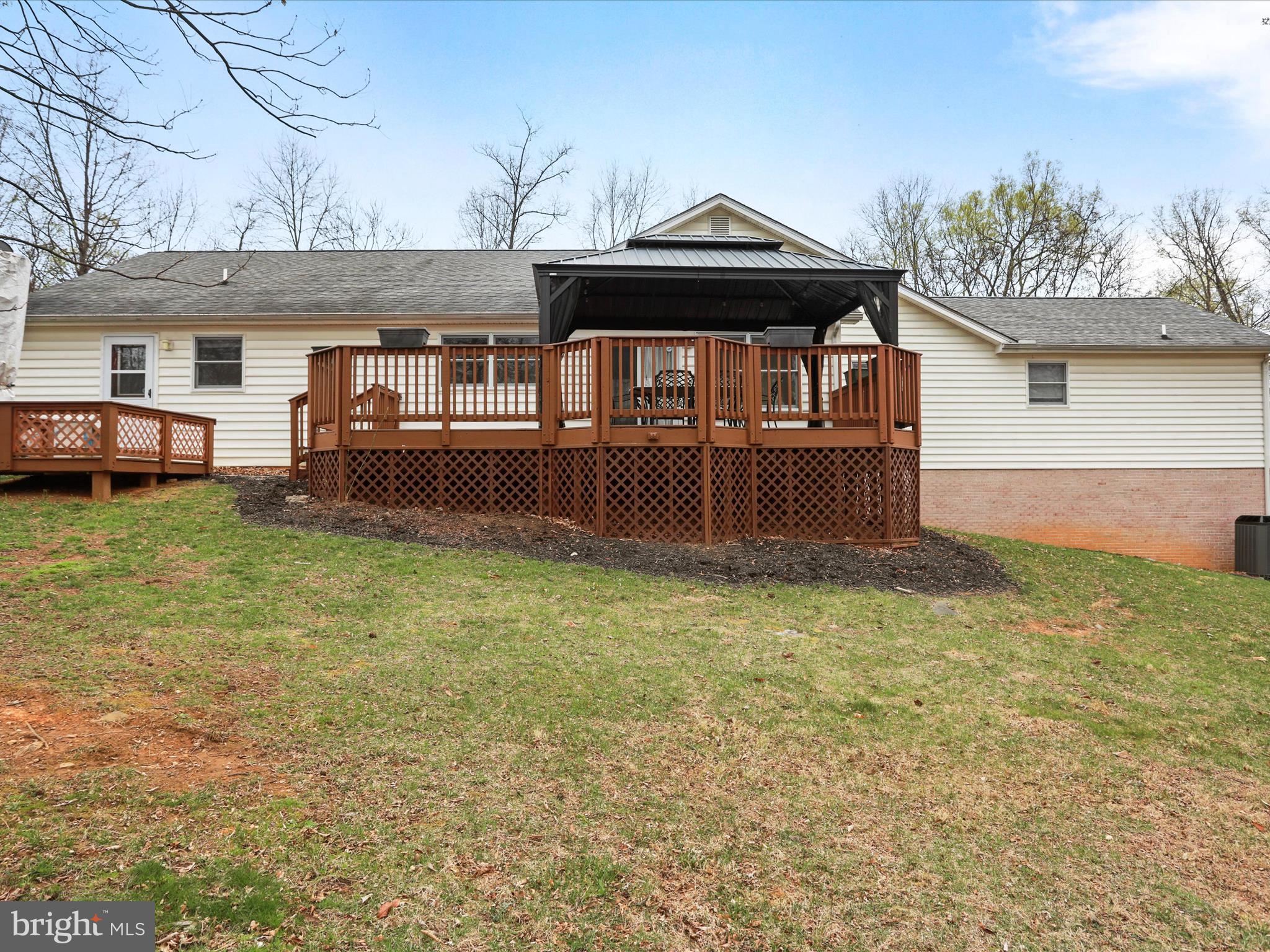 WESTWOOD MANOR - Residential