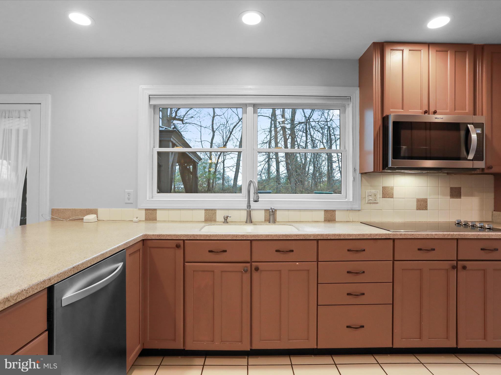 WESTWOOD MANOR - Residential