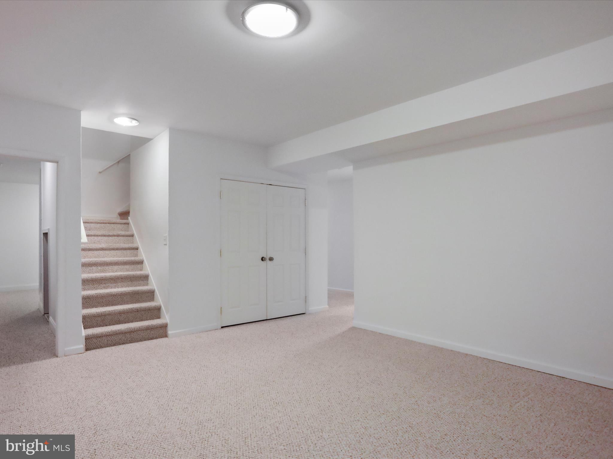 WESTWOOD MANOR - Residential