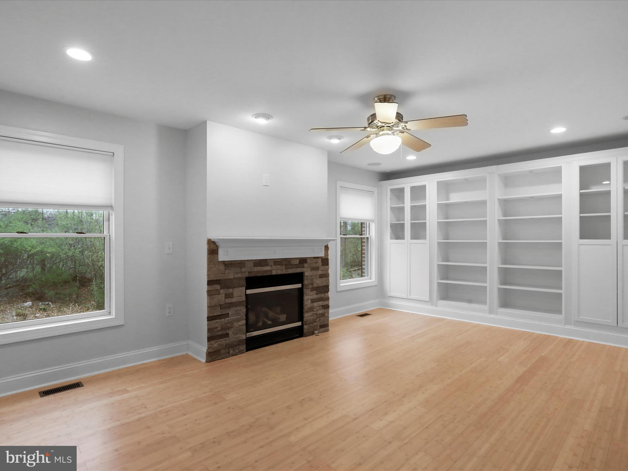 WESTWOOD MANOR - Residential