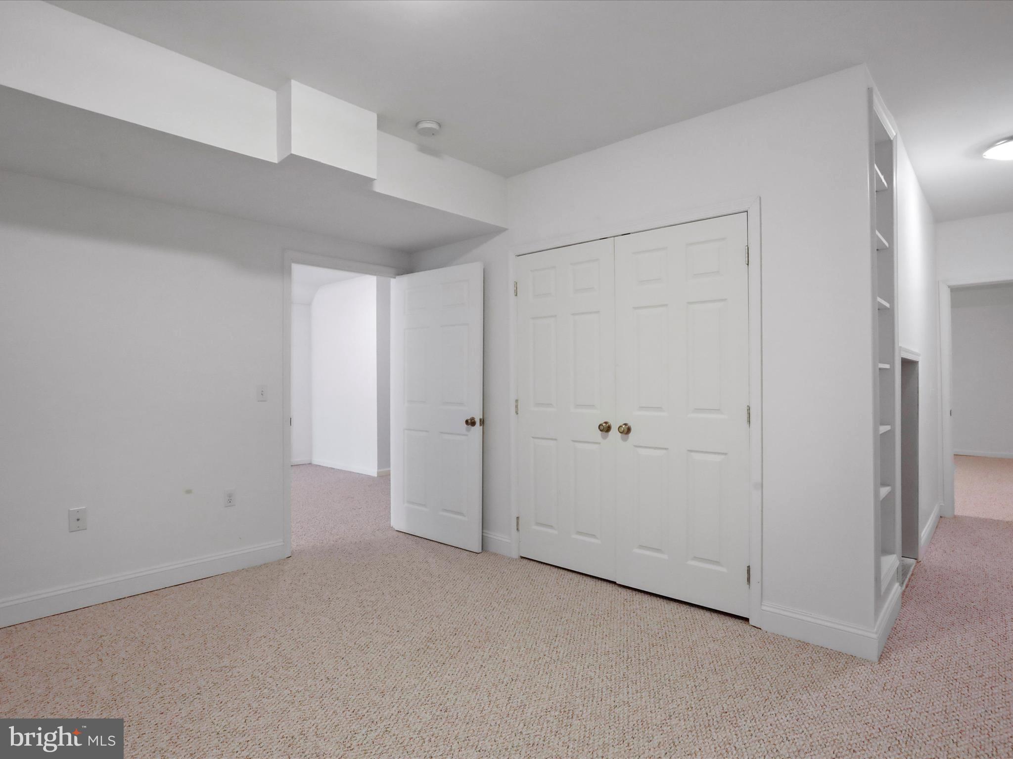 WESTWOOD MANOR - Residential