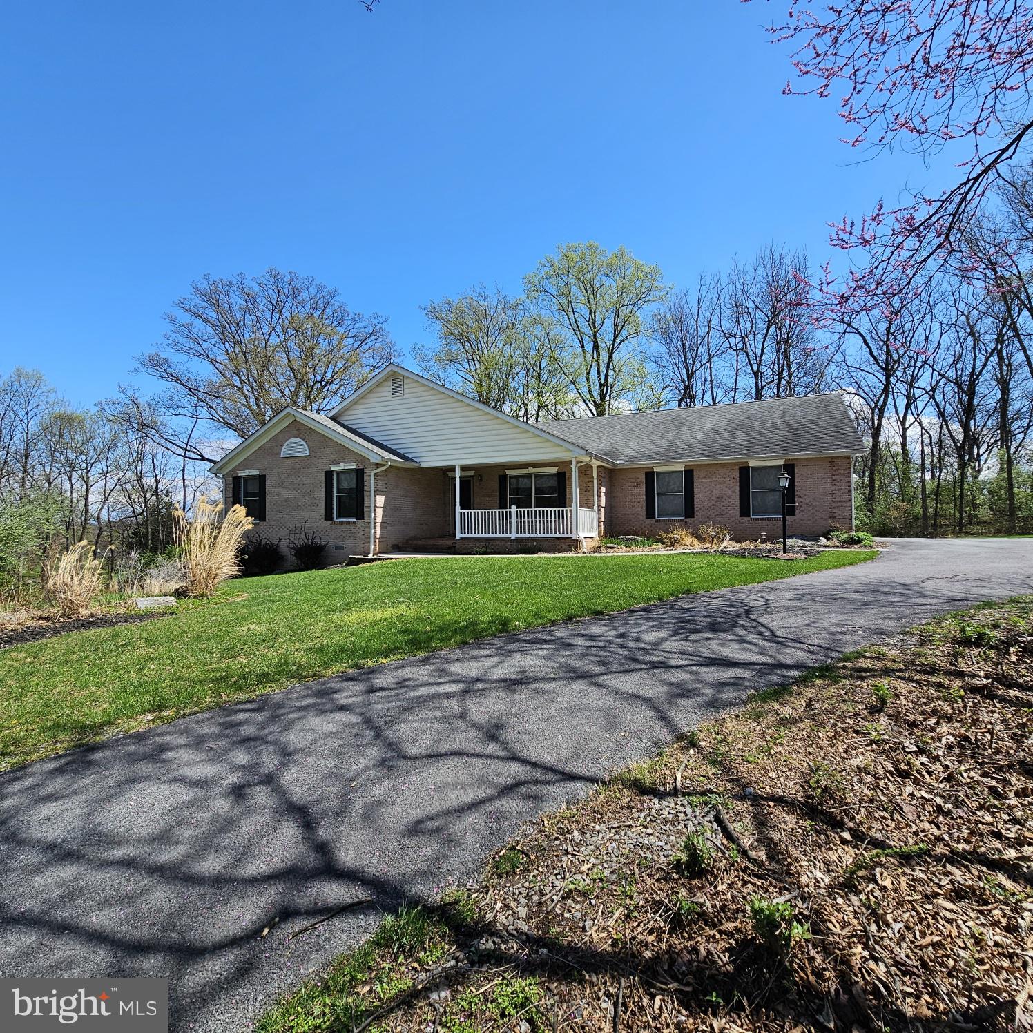 533 SIERRA DRIVE