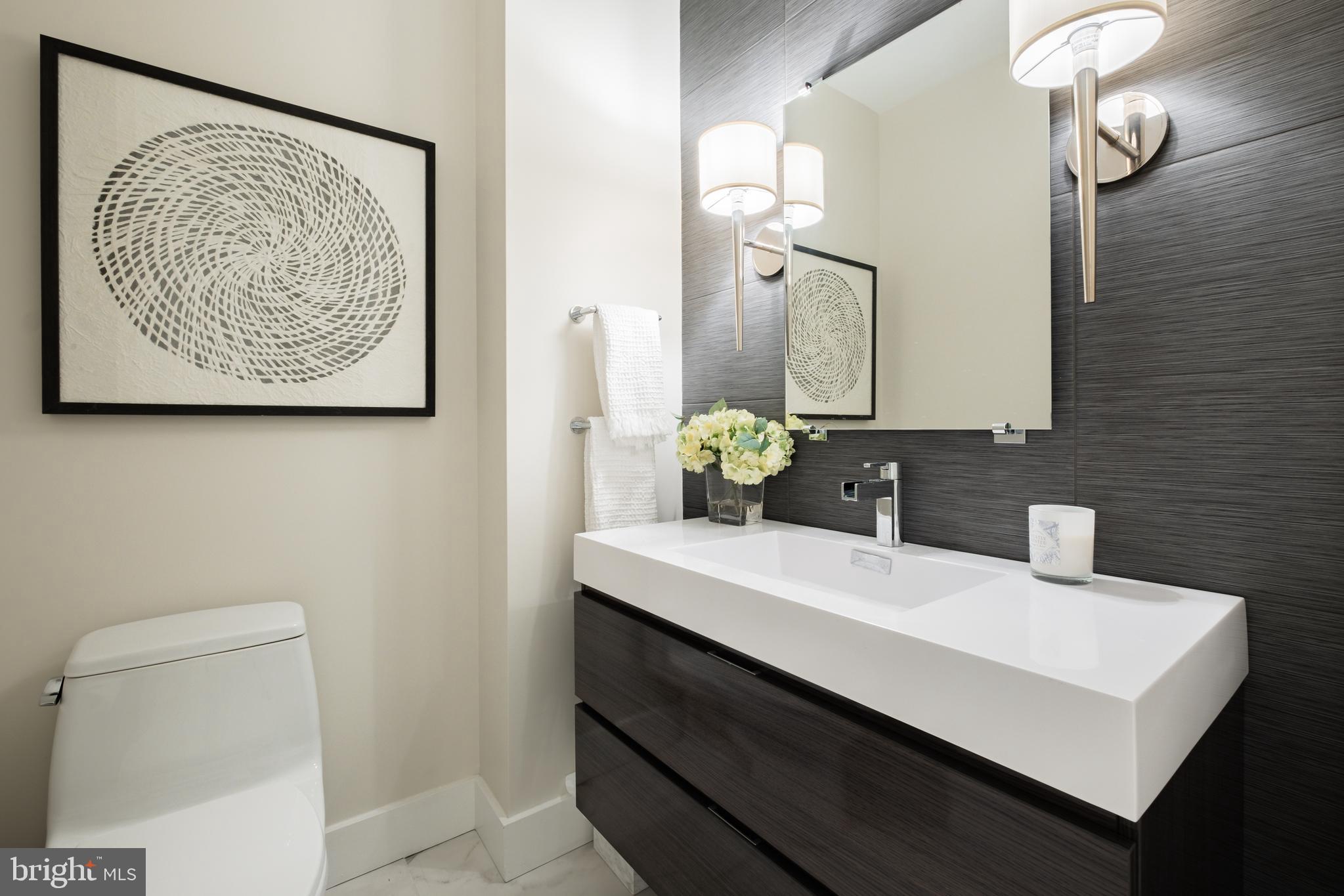 WASHINGTON SQ - Residential