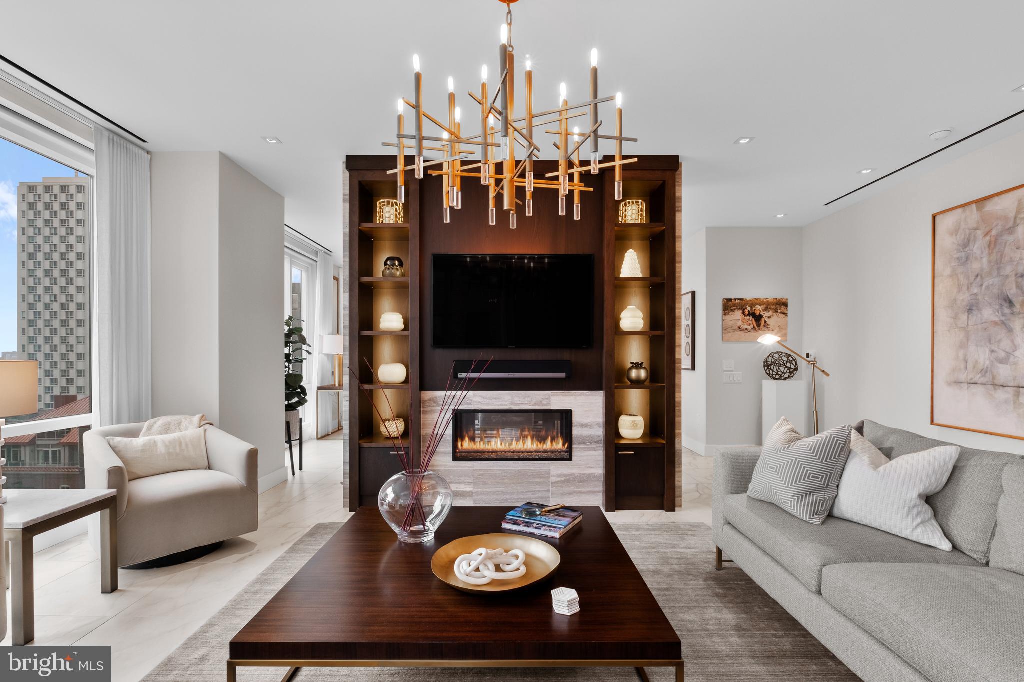 WASHINGTON SQ - Residential