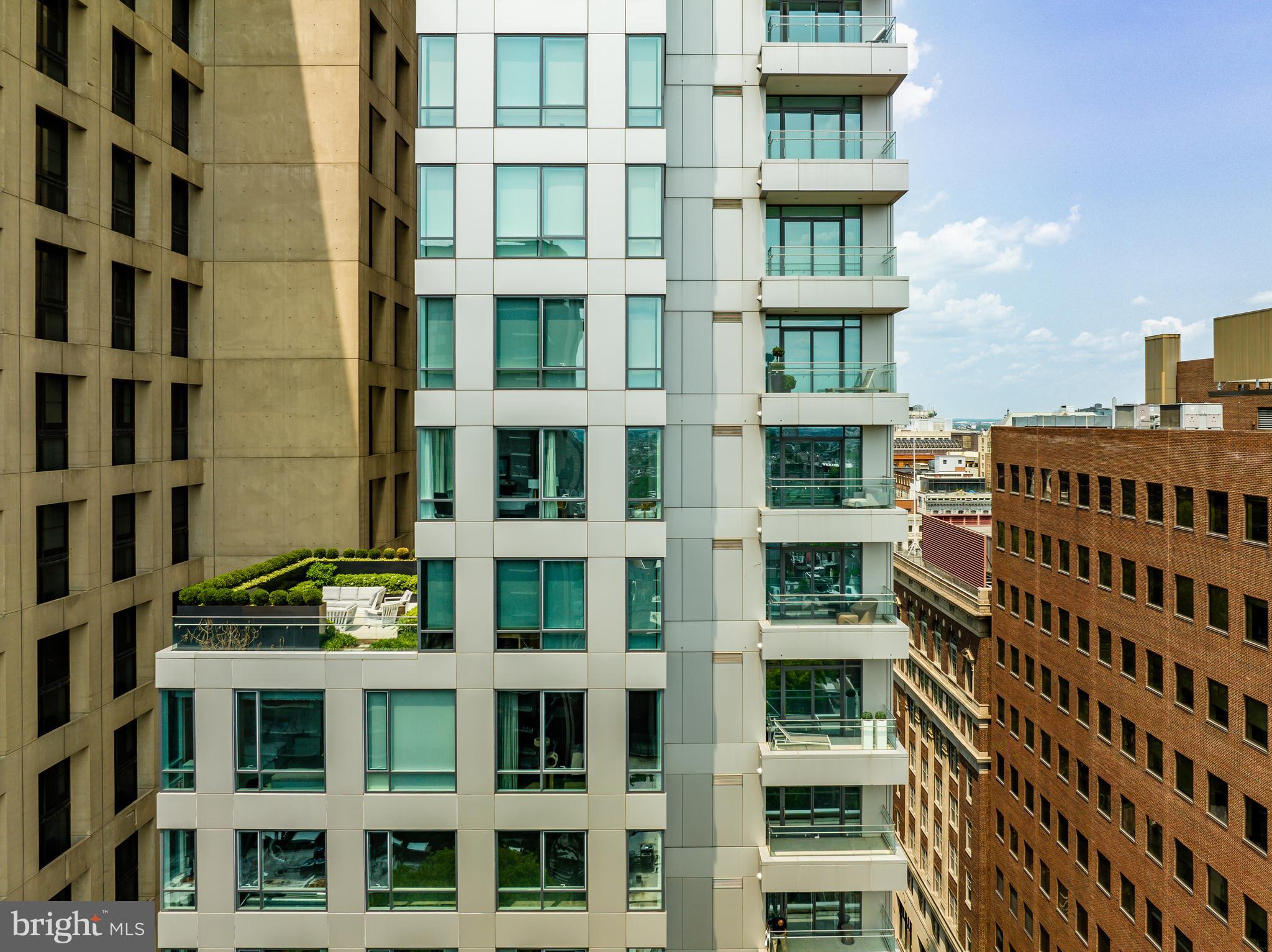 WASHINGTON SQ - Residential