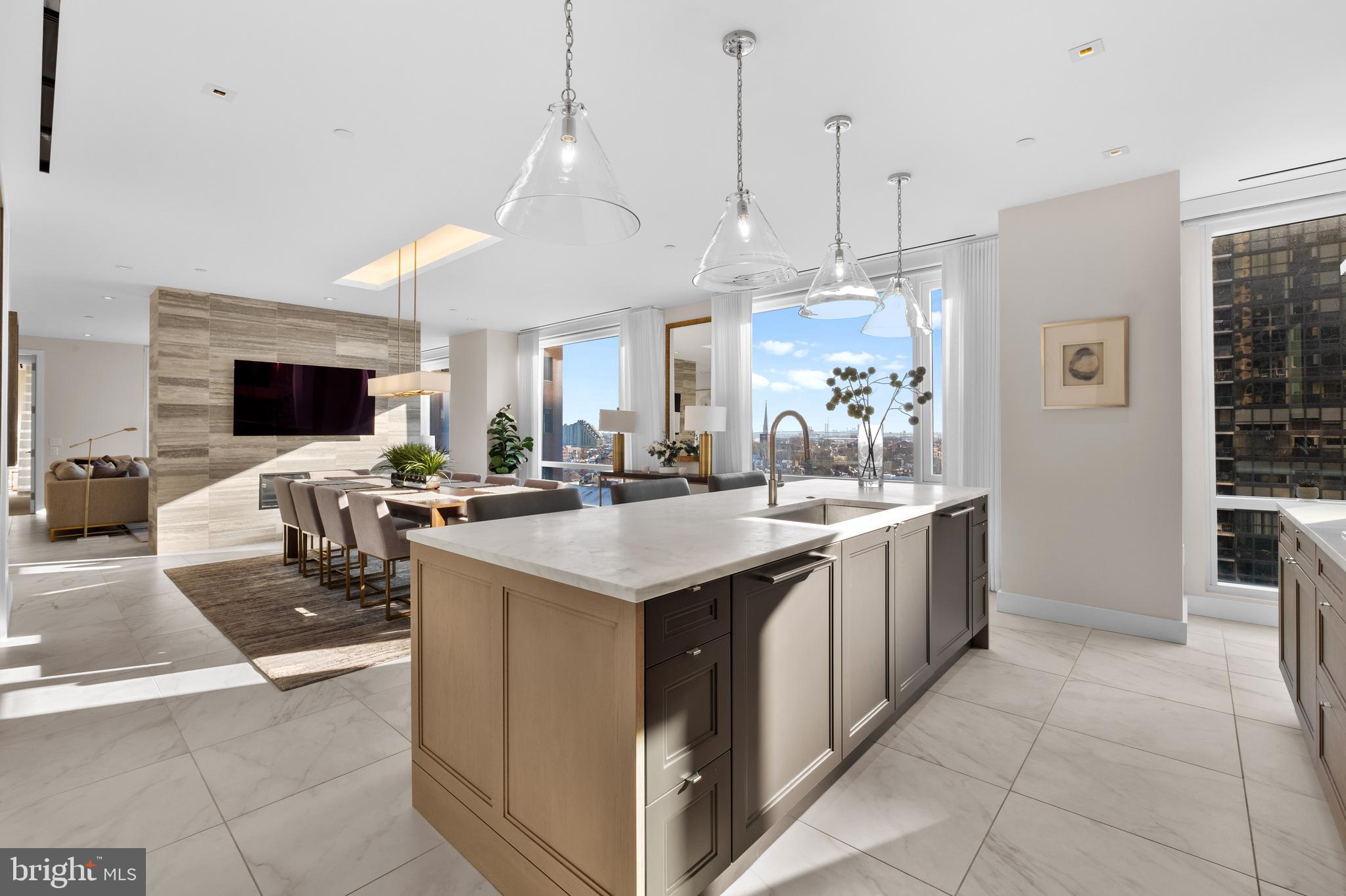 WASHINGTON SQ - Residential