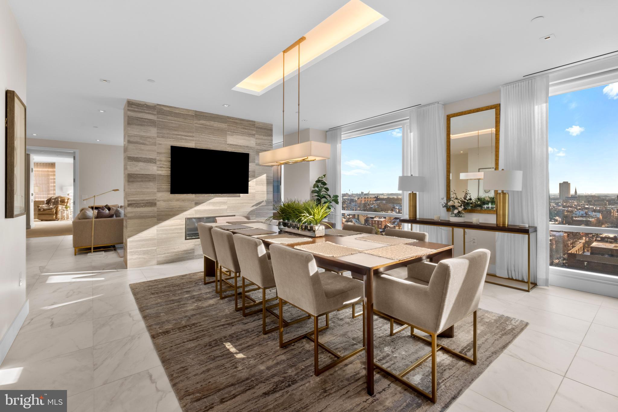 WASHINGTON SQ - Residential
