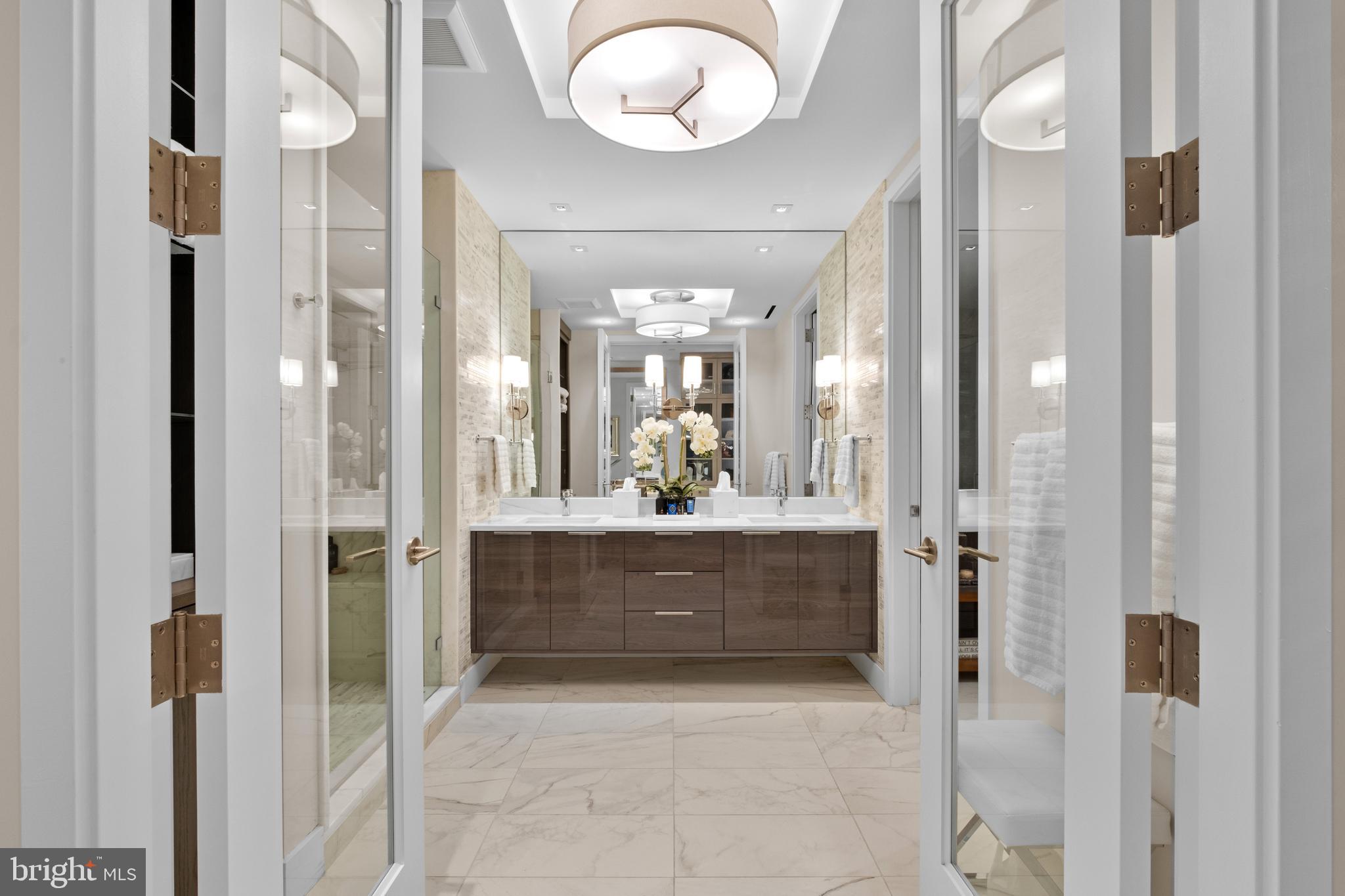 WASHINGTON SQ - Residential